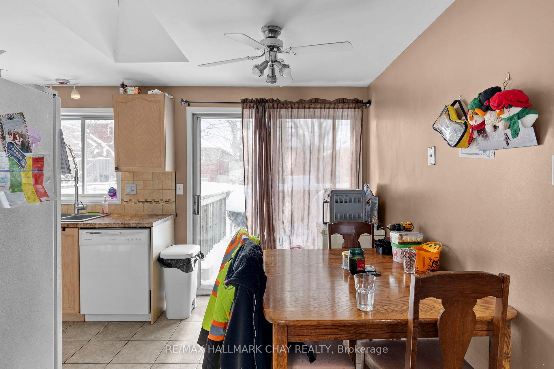 Photo 16 of 548 Leacock Drive, Barrie, Northwest — HOMEH