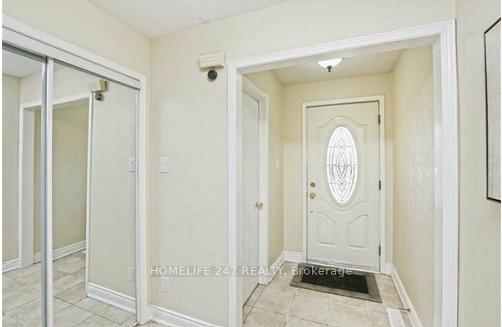 Photo 2 of 52 Tulip Drive, Brampton, Fletcher's Creek South — HOMEH