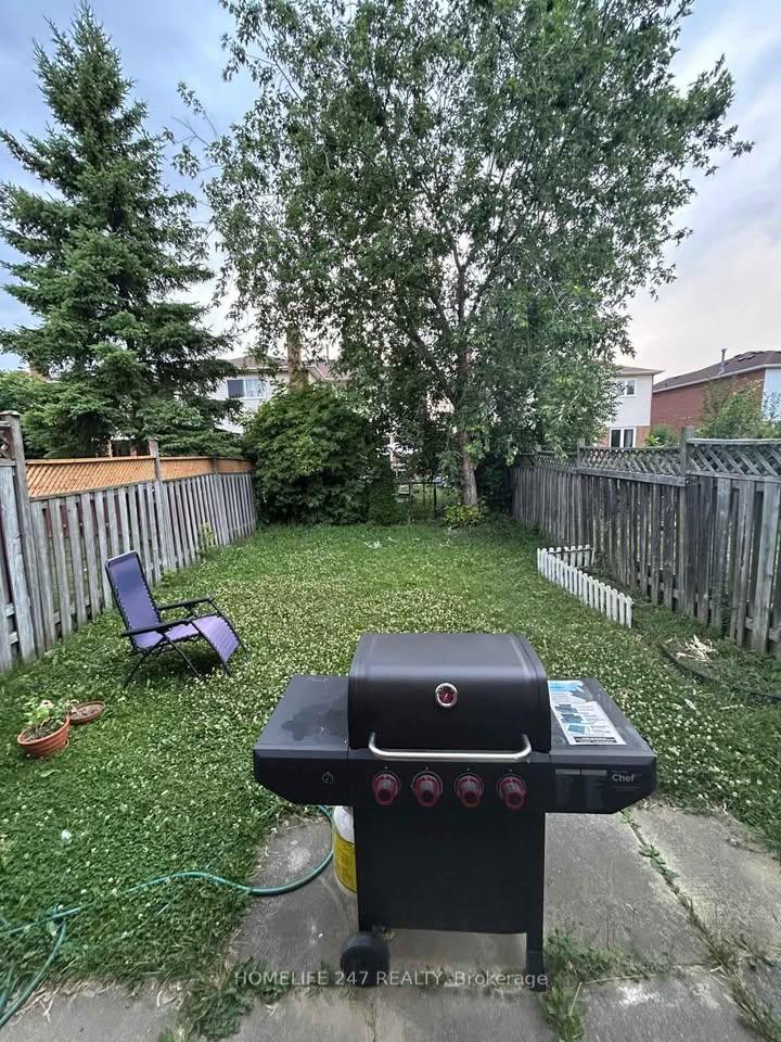Photo 24 of 52 Tulip Drive, Brampton, Fletcher's Creek South — HOMEH