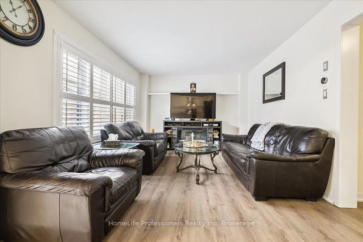 Photo 21 of 107 Pagebrook Crescent, Hamilton, Stoney Creek Mountain — HOMEH