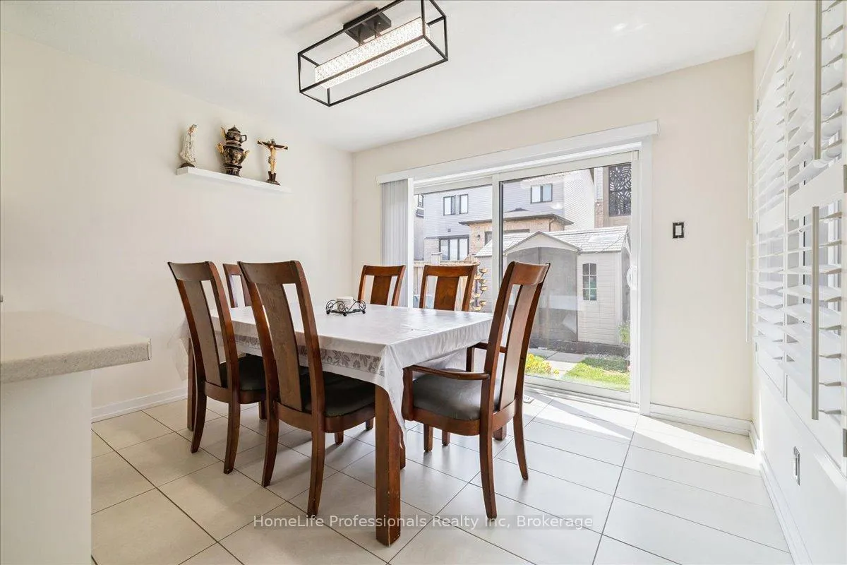 Photo 33 of 107 Pagebrook Crescent, Hamilton, Stoney Creek Mountain — HOMEH