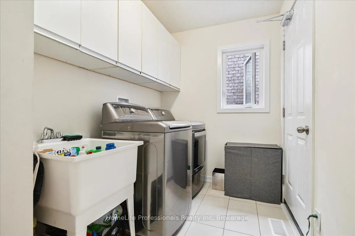 Photo 37 of 107 Pagebrook Crescent, Hamilton, Stoney Creek Mountain — HOMEH