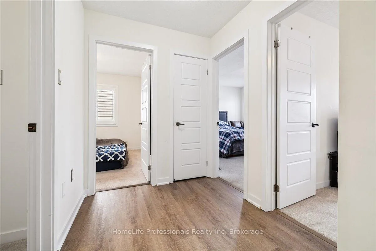 Photo 39 of 107 Pagebrook Crescent, Hamilton, Stoney Creek Mountain — HOMEH