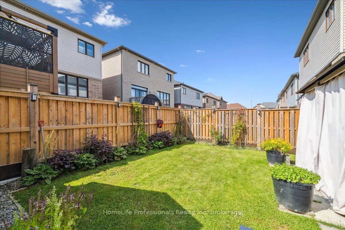 Photo 80 of 107 Pagebrook Crescent, Hamilton, Stoney Creek Mountain — HOMEH