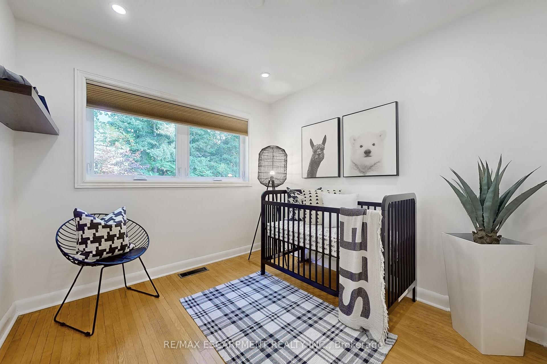 Photo 20 of 697 George Street, Burlington, Brant — HOMEH