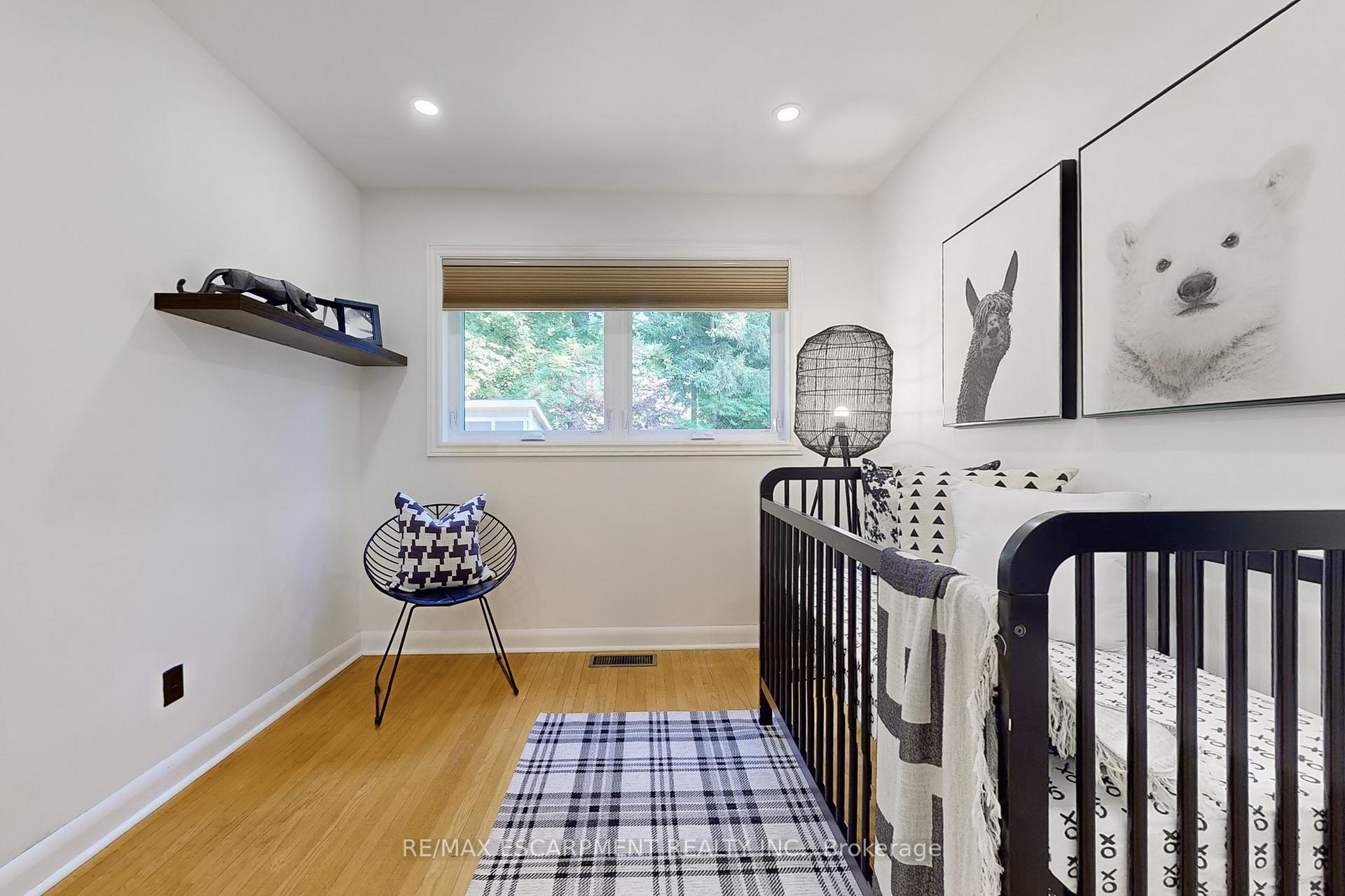 Photo 21 of 697 George Street, Burlington, Brant — HOMEH