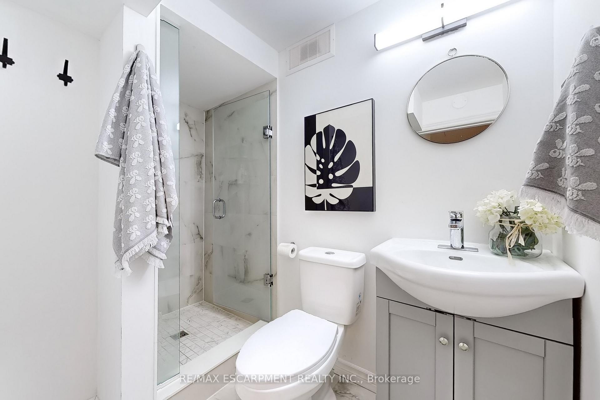 Photo 32 of 697 George Street, Burlington, Brant — HOMEH