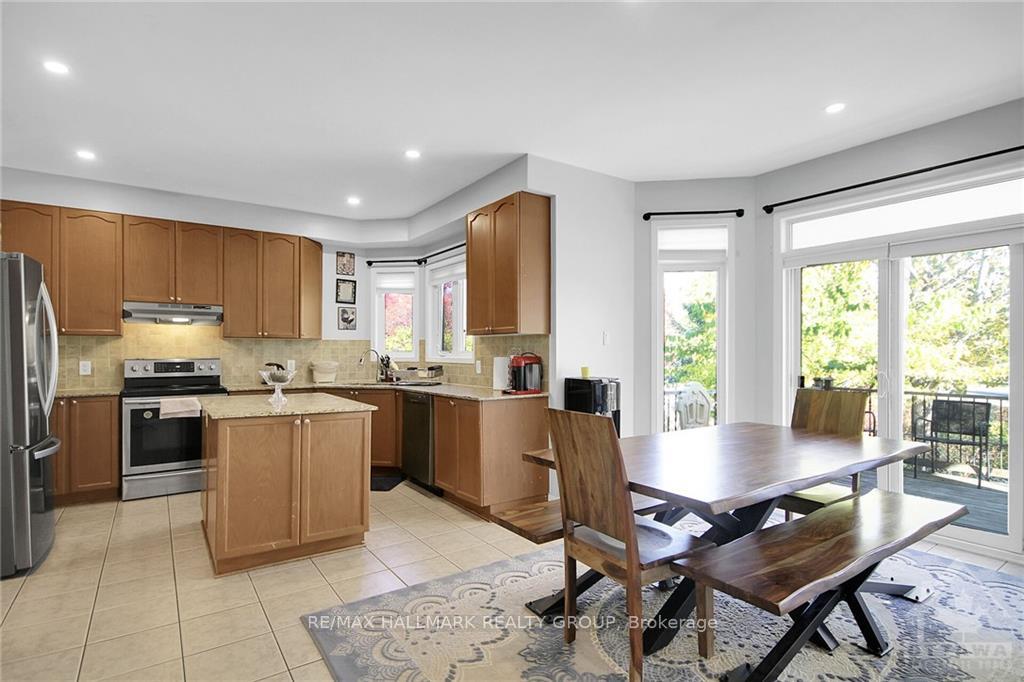 Photo 6 of 158 Lamplighters Drive, Ottawa, Barrhaven - Cedargrove/Fraserdale — HOMEH