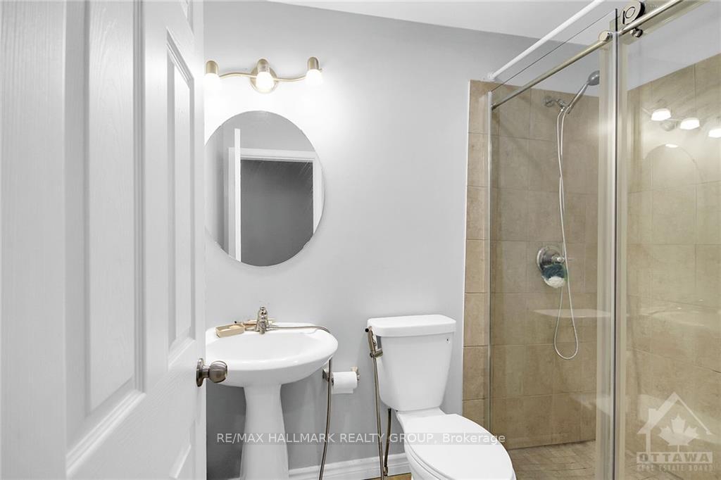Photo 12 of 158 Lamplighters Drive, Ottawa, Barrhaven - Cedargrove/Fraserdale — HOMEH