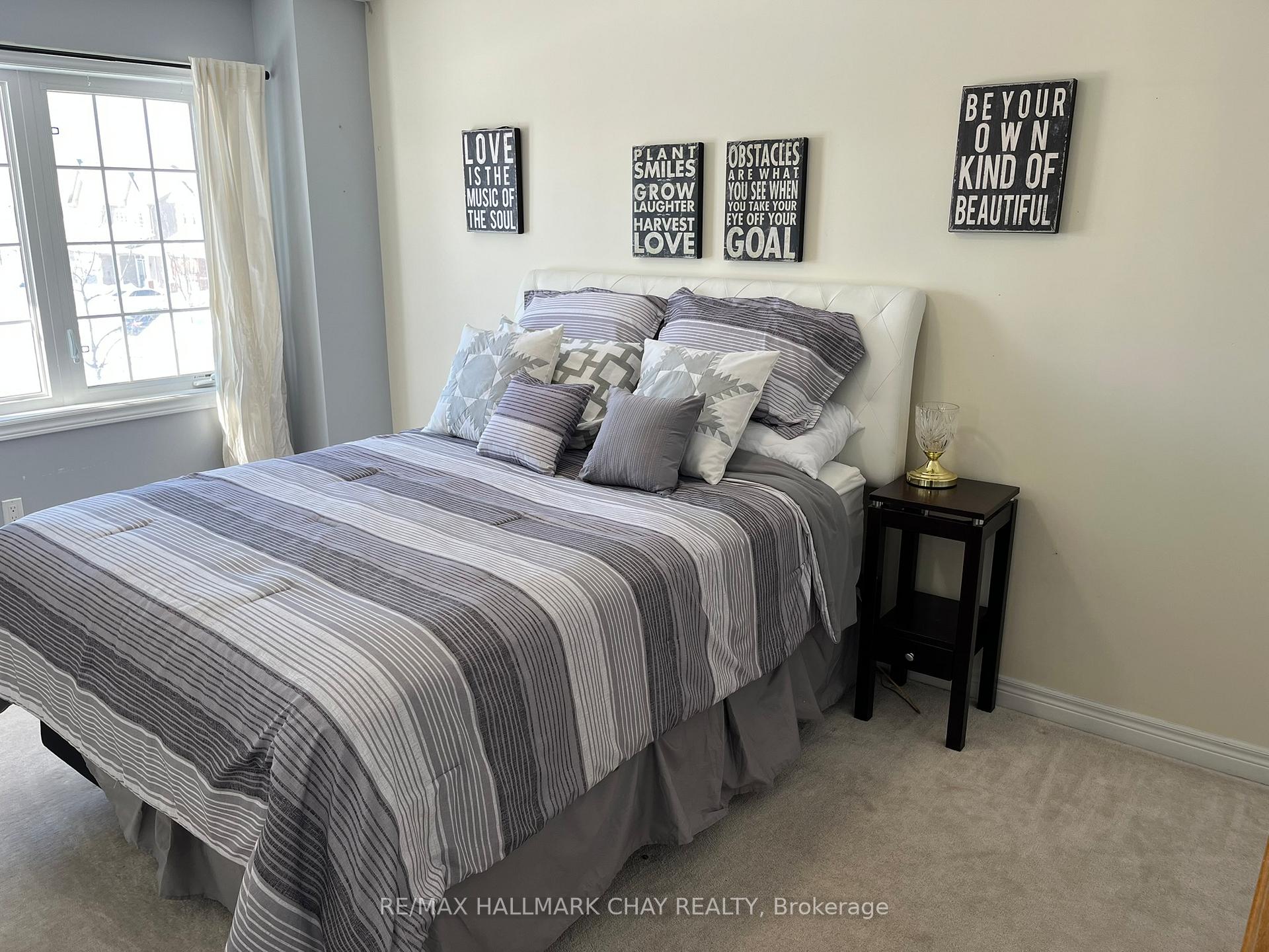 Photo 7 of 64 Pearcey Crescent, Barrie, Bayfield — HOMEH