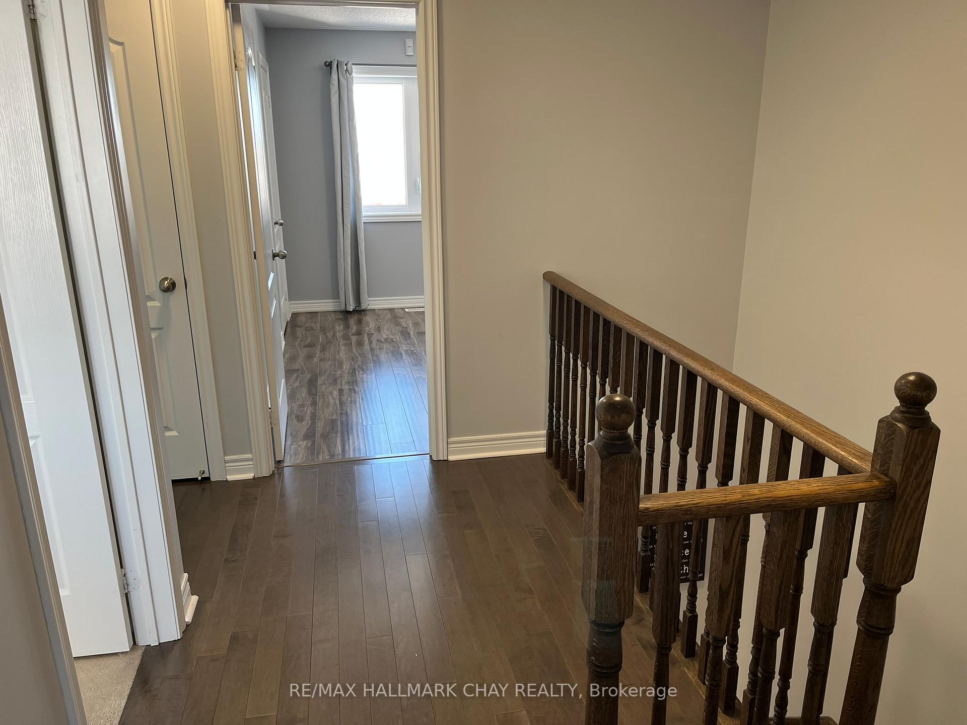 Photo 12 of 64 Pearcey Crescent, Barrie, Bayfield — HOMEH