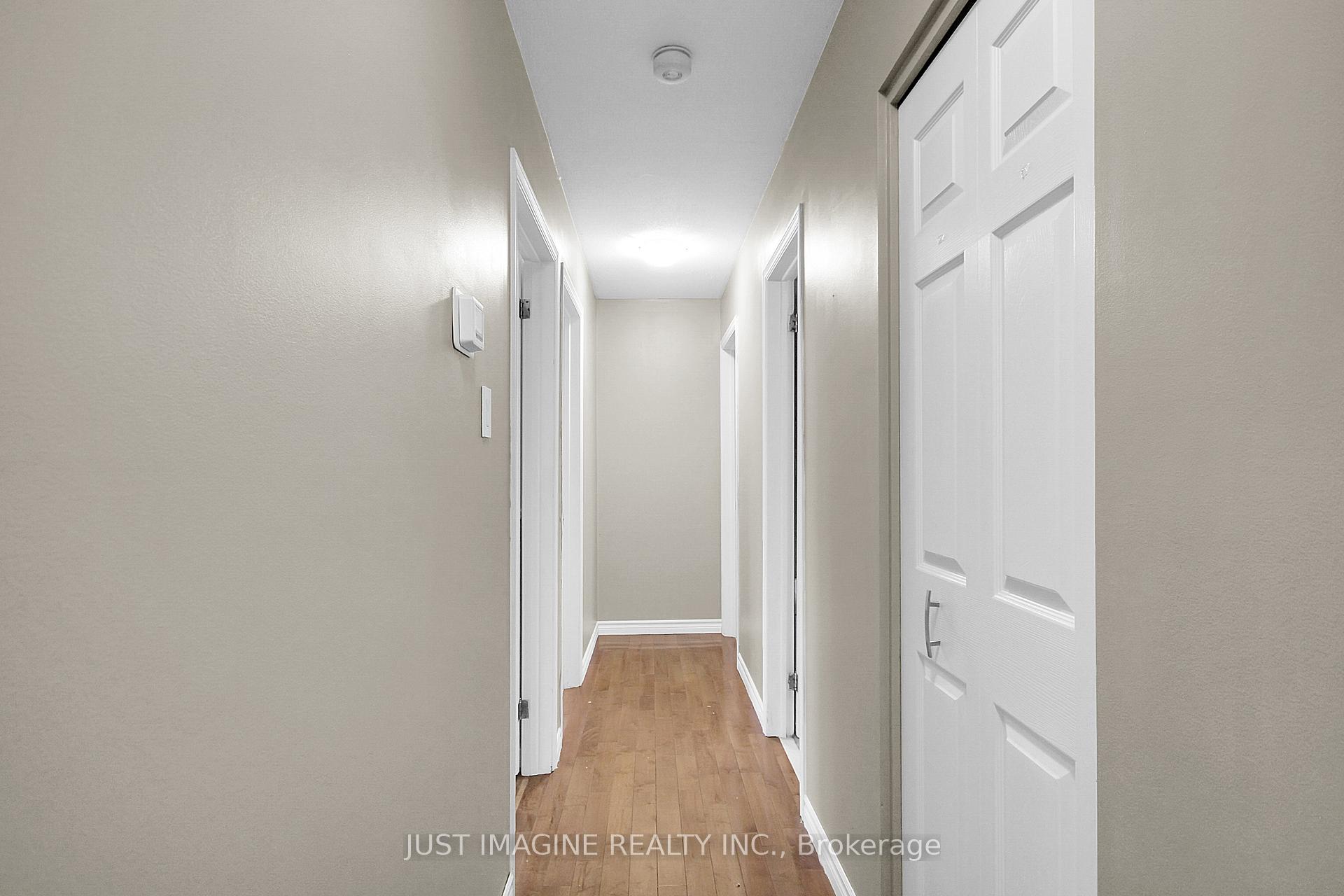 Photo 13 of 18 Tripp Crescent, Ottawa, Barrhaven - Pheasant Run — HOMEH