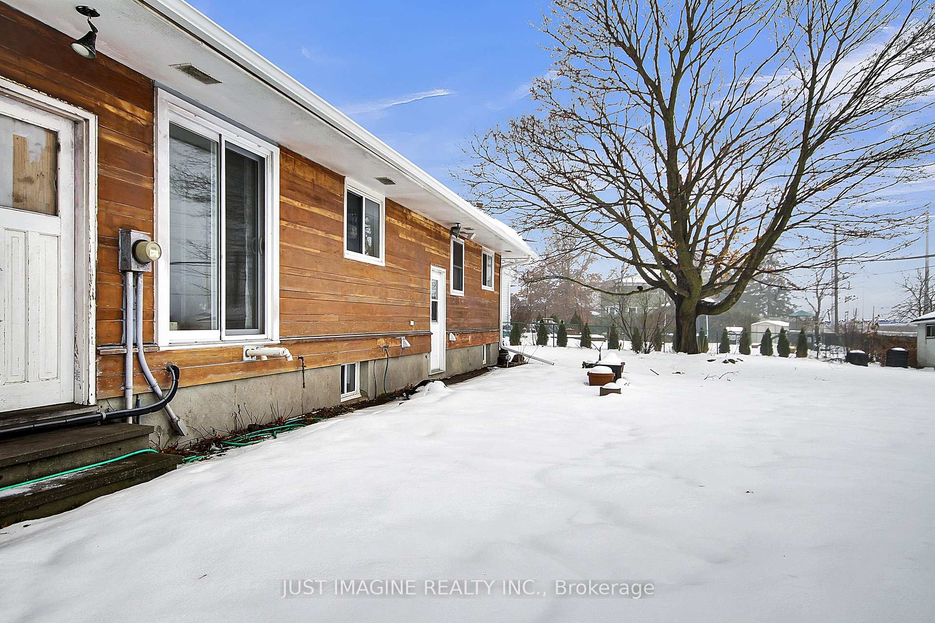 Photo 24 of 18 Tripp Crescent, Ottawa, Barrhaven - Pheasant Run — HOMEH