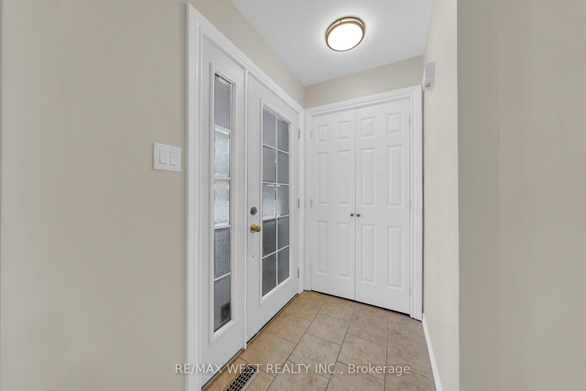 Photo 2 of 48 Collete Crescent, Barrie, Cundles East — HOMEH