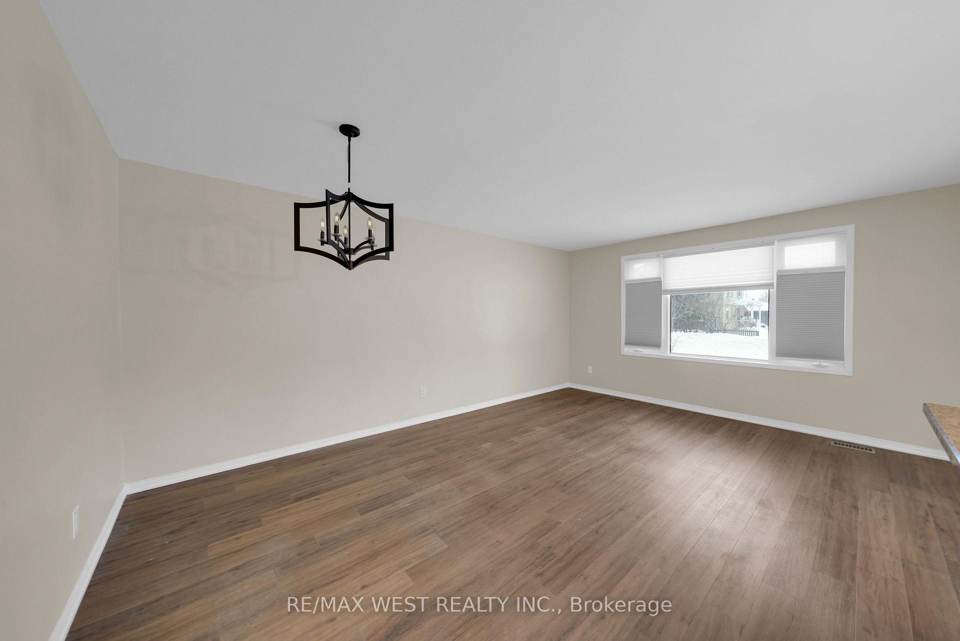 Photo 5 of 48 Collete Crescent, Barrie, Cundles East — HOMEH