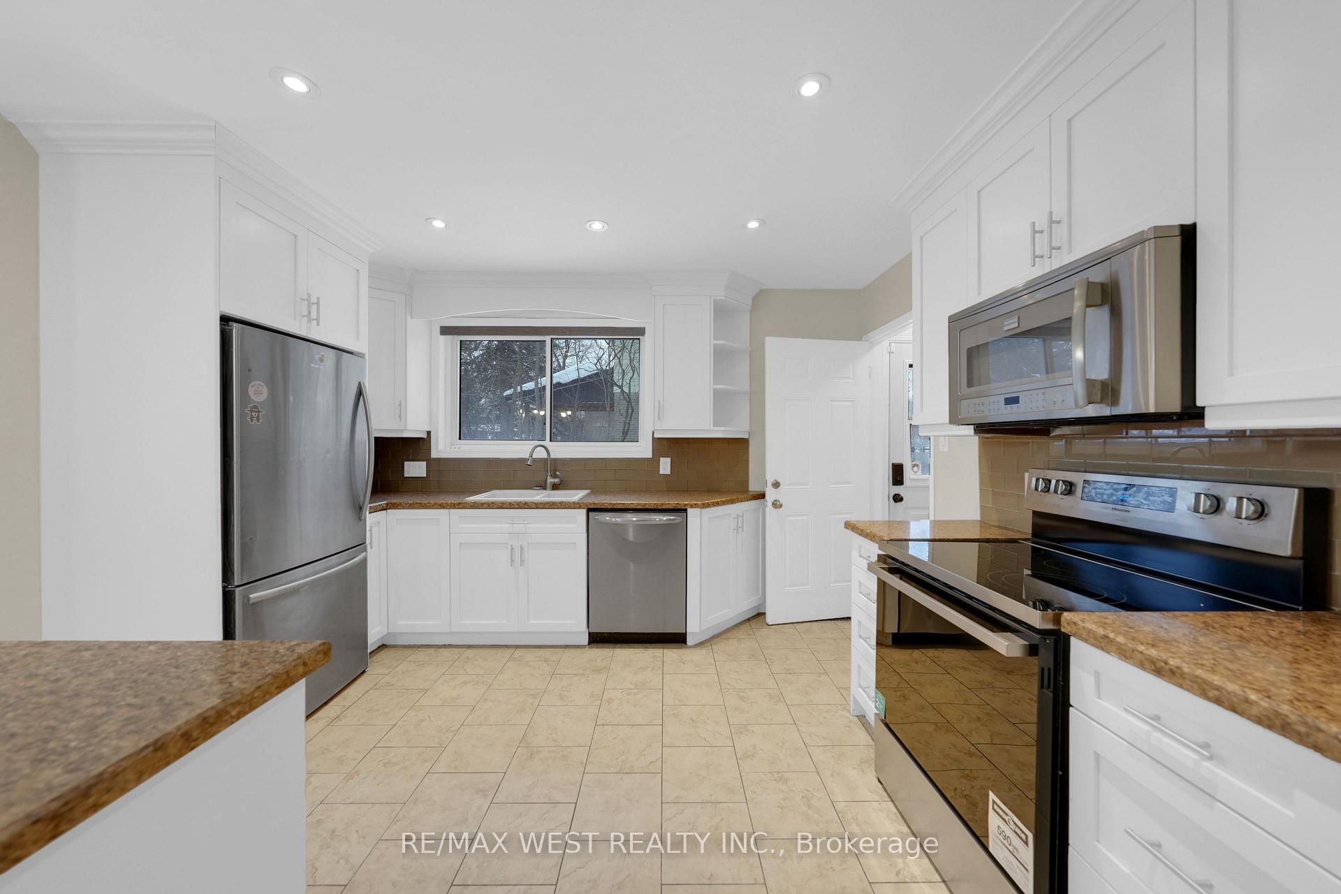 Photo 7 of 48 Collete Crescent, Barrie, Cundles East — HOMEH