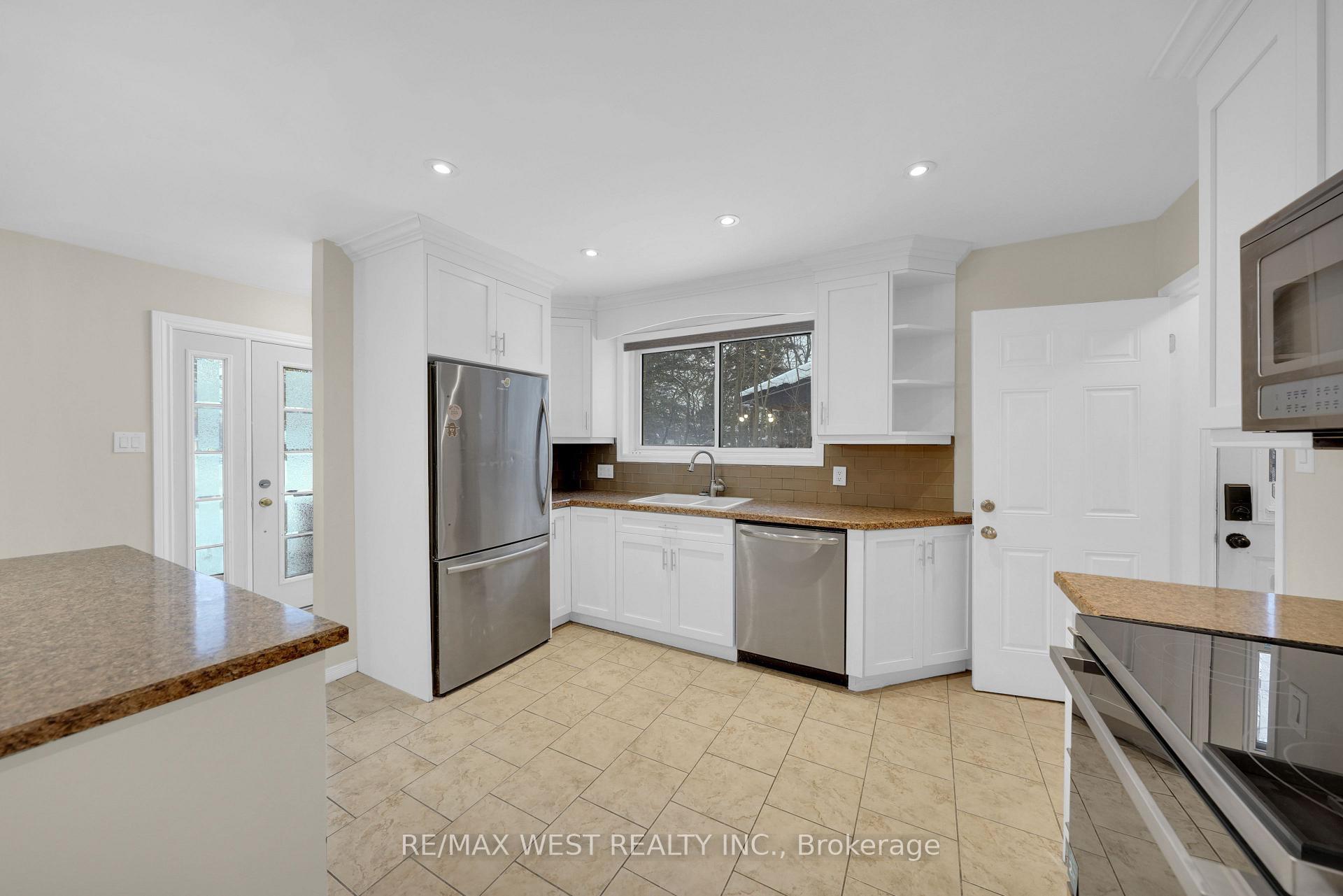 Photo 8 of 48 Collete Crescent, Barrie, Cundles East — HOMEH