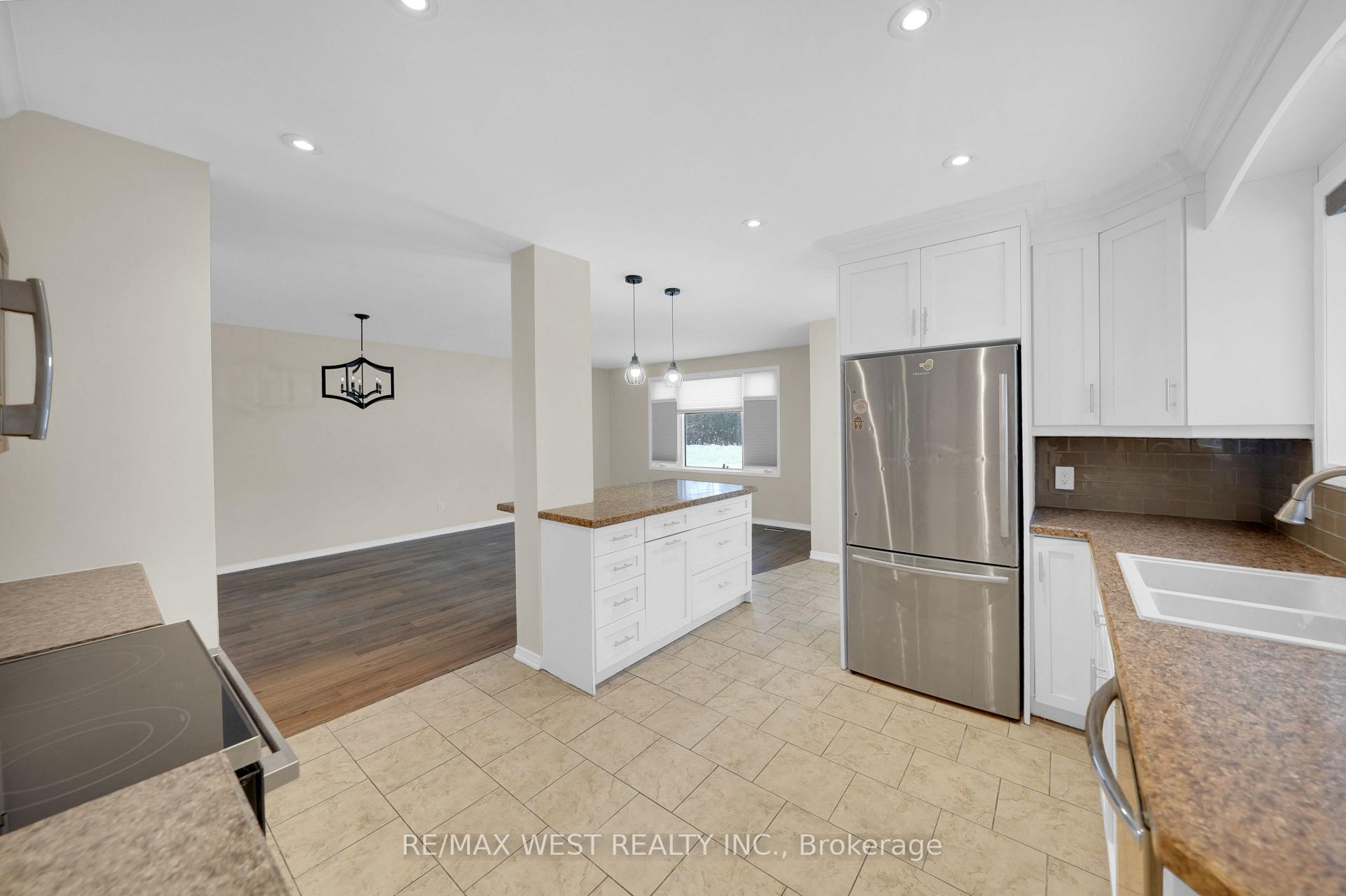 Photo 9 of 48 Collete Crescent, Barrie, Cundles East — HOMEH