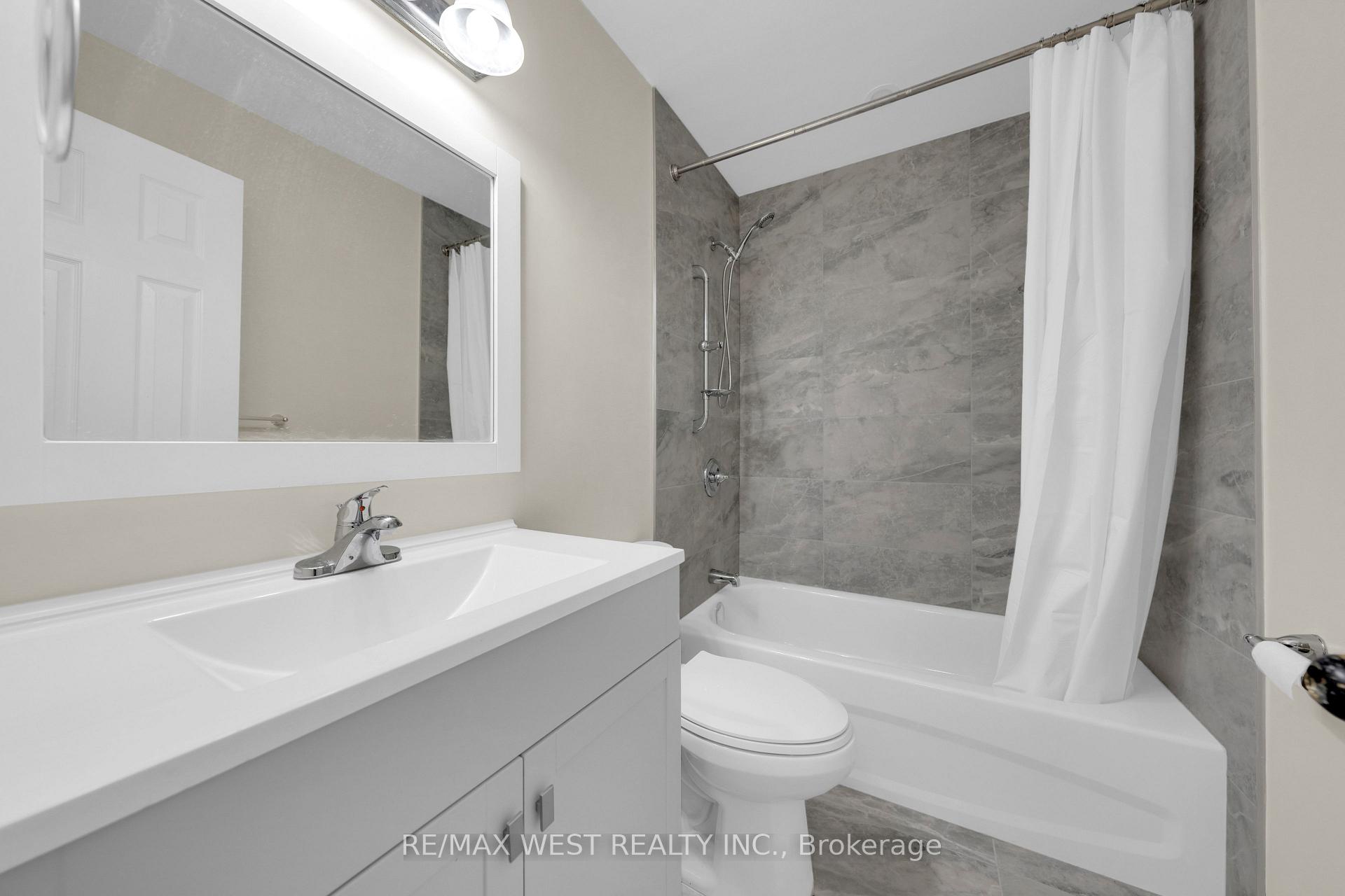 Photo 18 of 48 Collete Crescent, Barrie, Cundles East — HOMEH