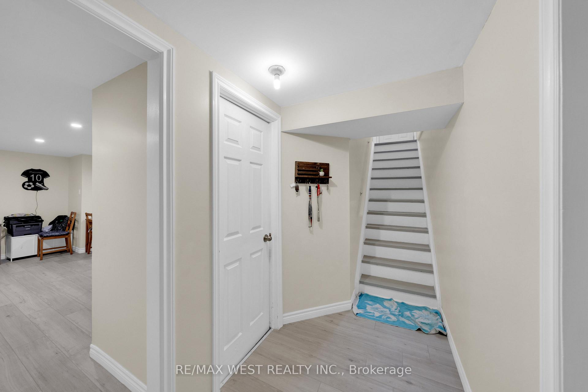 Photo 21 of 48 Collete Crescent, Barrie, Cundles East — HOMEH