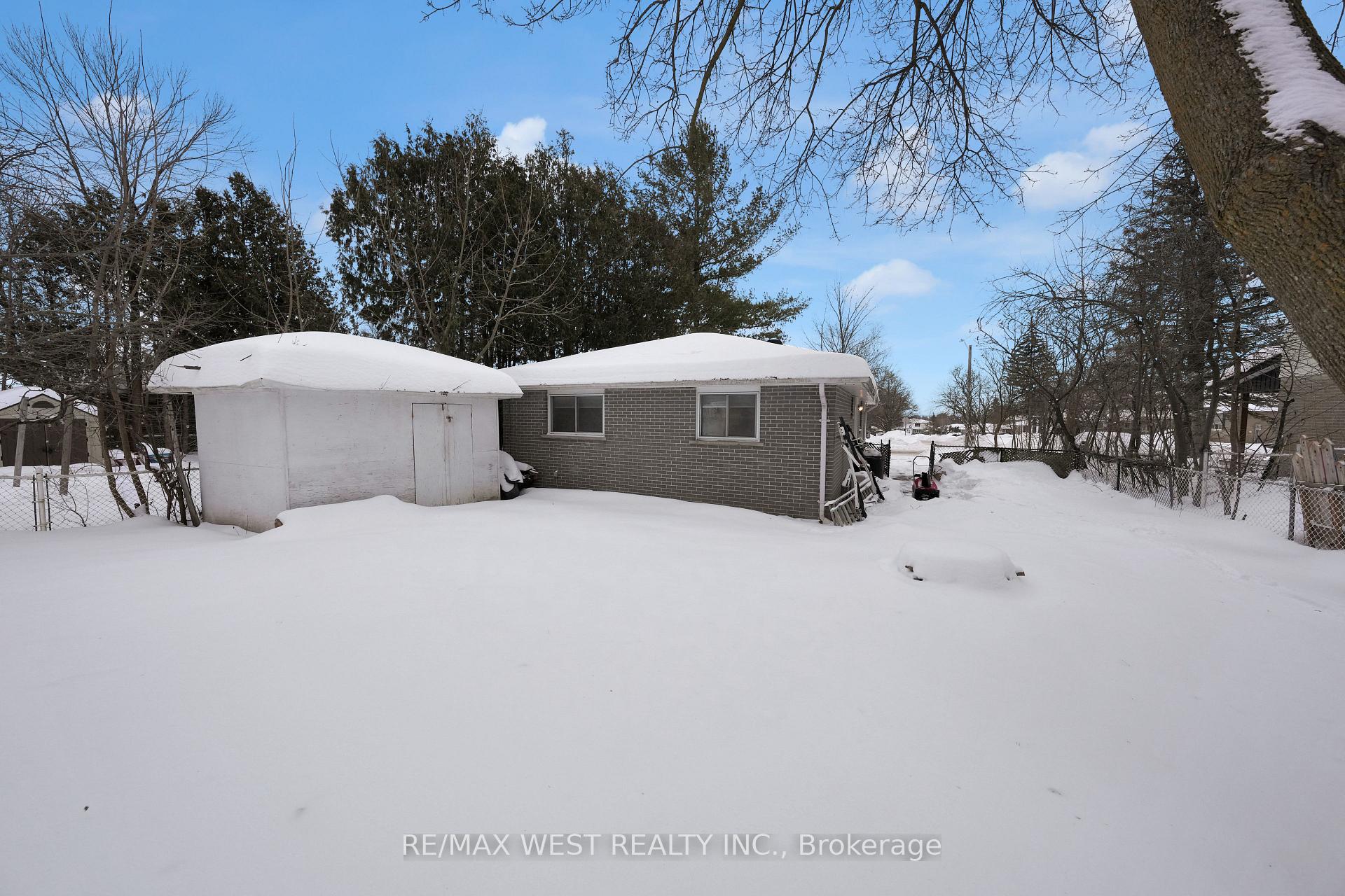 Photo 35 of 48 Collete Crescent, Barrie, Cundles East — HOMEH