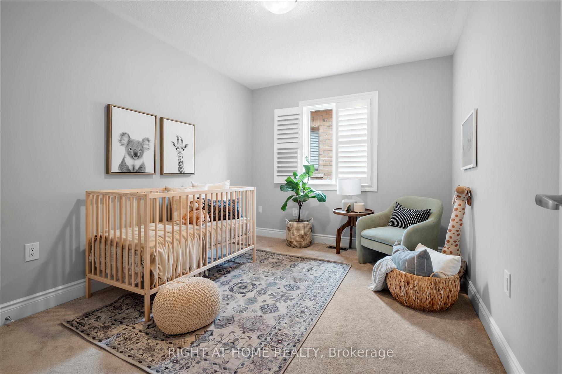 Photo 22 of 250 Cranbrook Crescent, Vaughan, Kleinburg — HOMEH