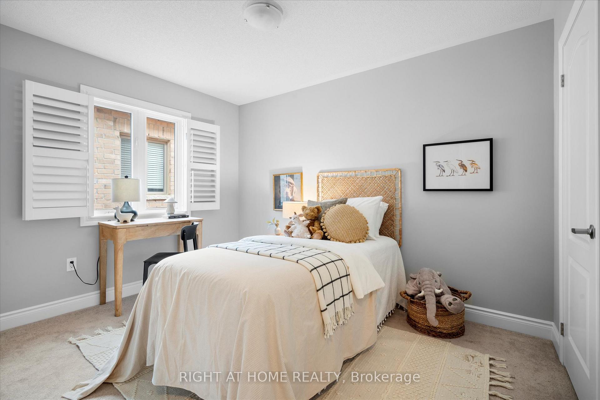 Photo 23 of 250 Cranbrook Crescent, Vaughan, Kleinburg — HOMEH