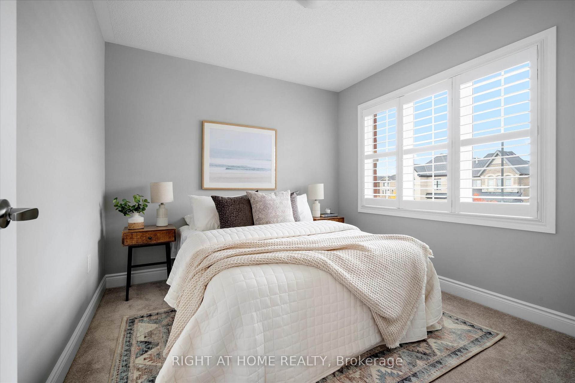 Photo 24 of 250 Cranbrook Crescent, Vaughan, Kleinburg — HOMEH