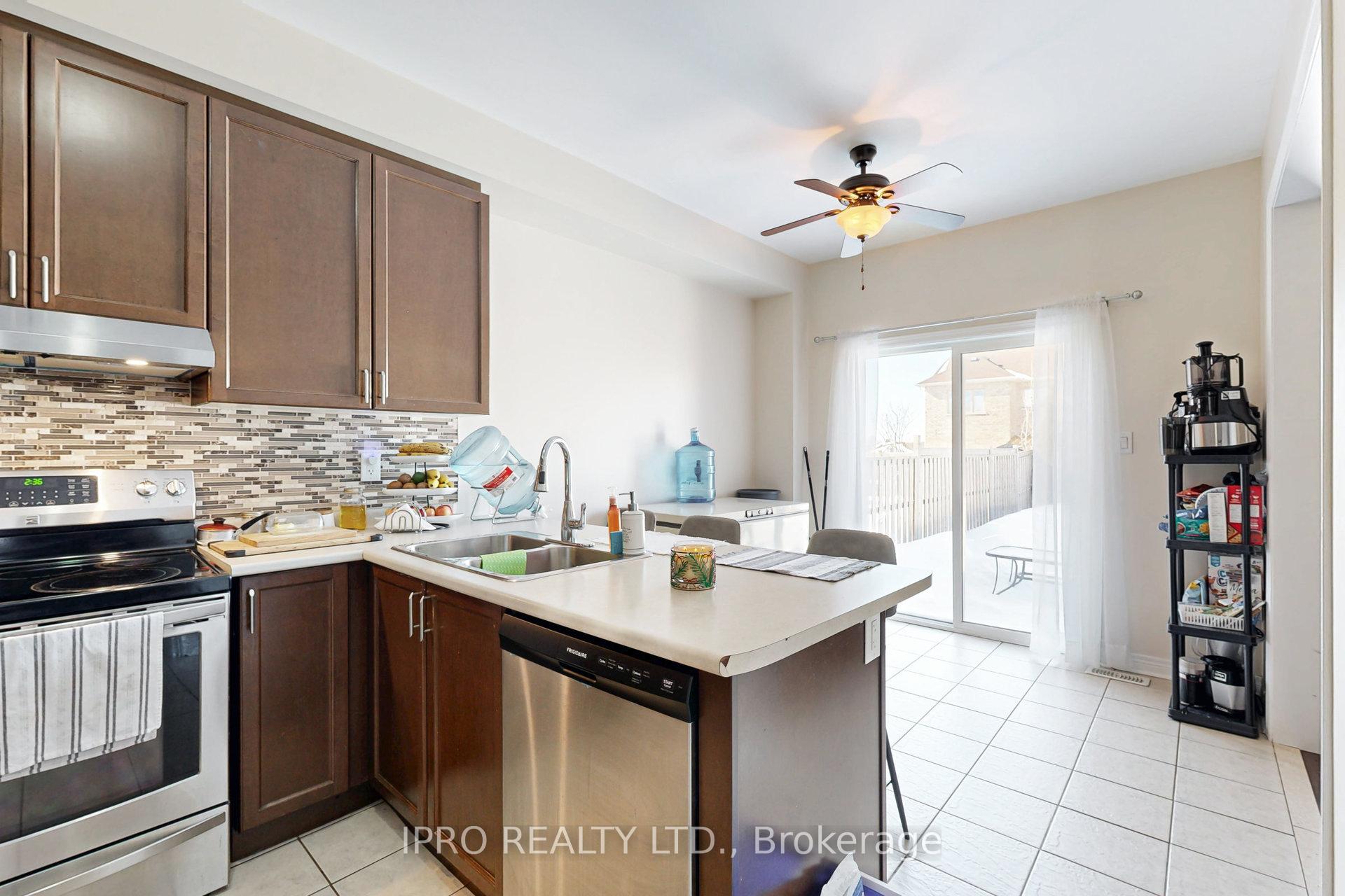 Photo 11 of 11 Pearcey Crescent, Barrie, West Bayfield — HOMEH