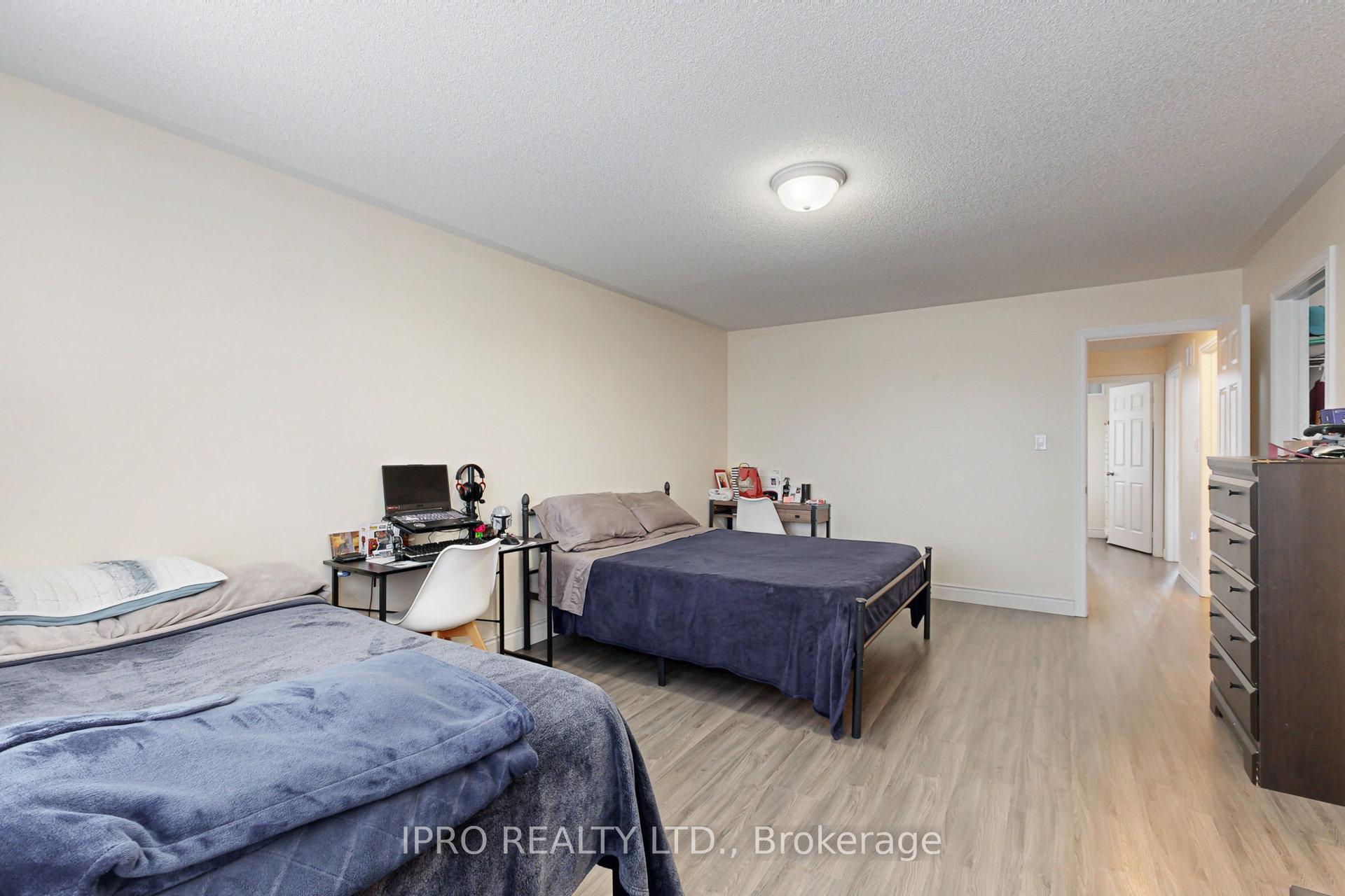 Photo 41 of 11 Pearcey Crescent, Barrie, West Bayfield — HOMEH