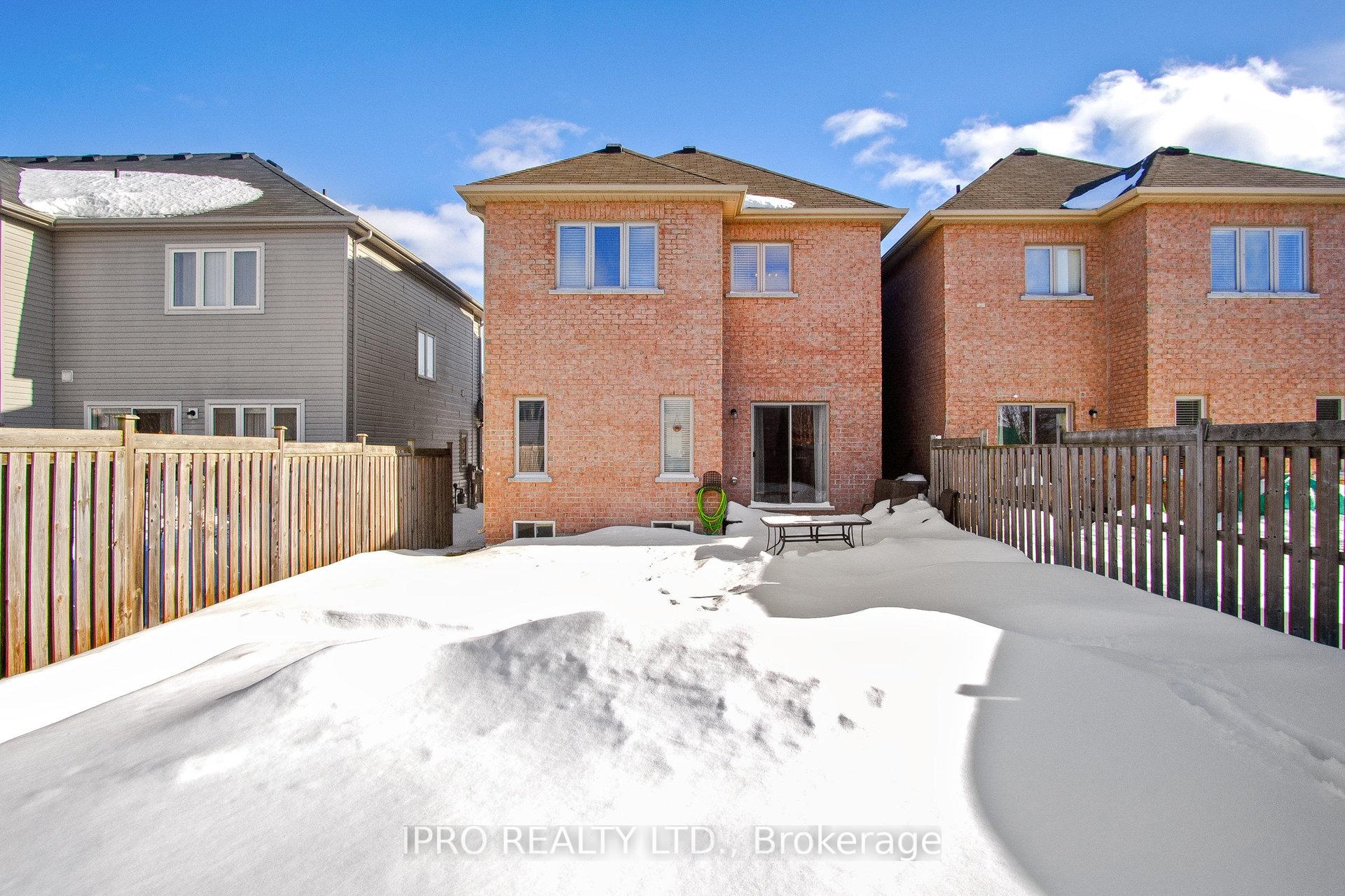 Photo 49 of 11 Pearcey Crescent, Barrie, West Bayfield — HOMEH