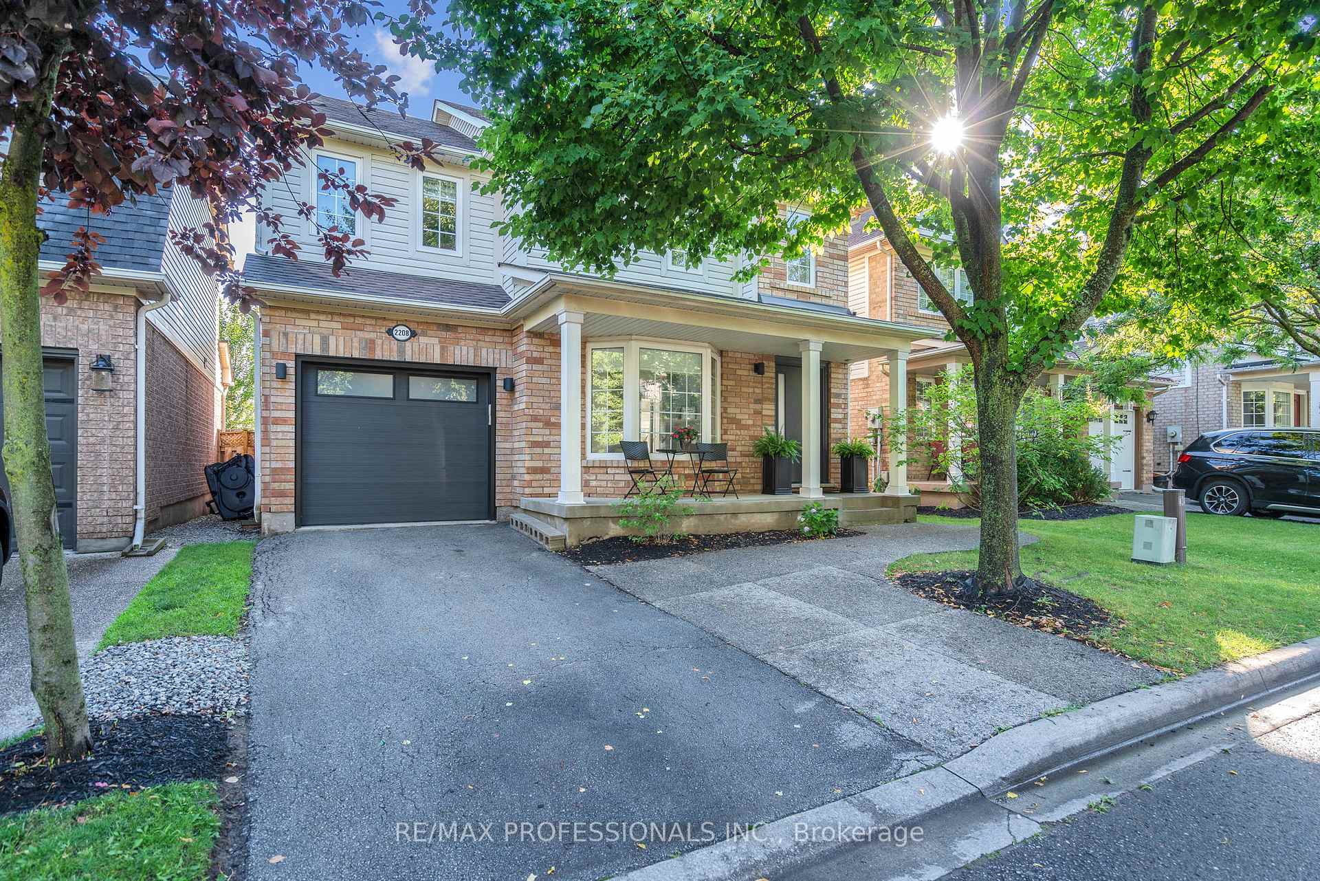 Photo 1 of 2208 Kenneth Crescent, Burlington, Orchard — HOMEH