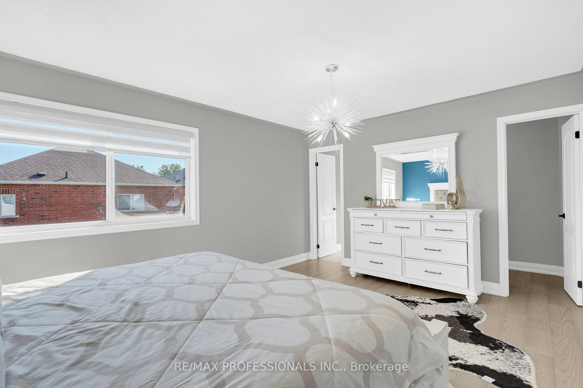 Photo 25 of 2208 Kenneth Crescent, Burlington, Orchard — HOMEH
