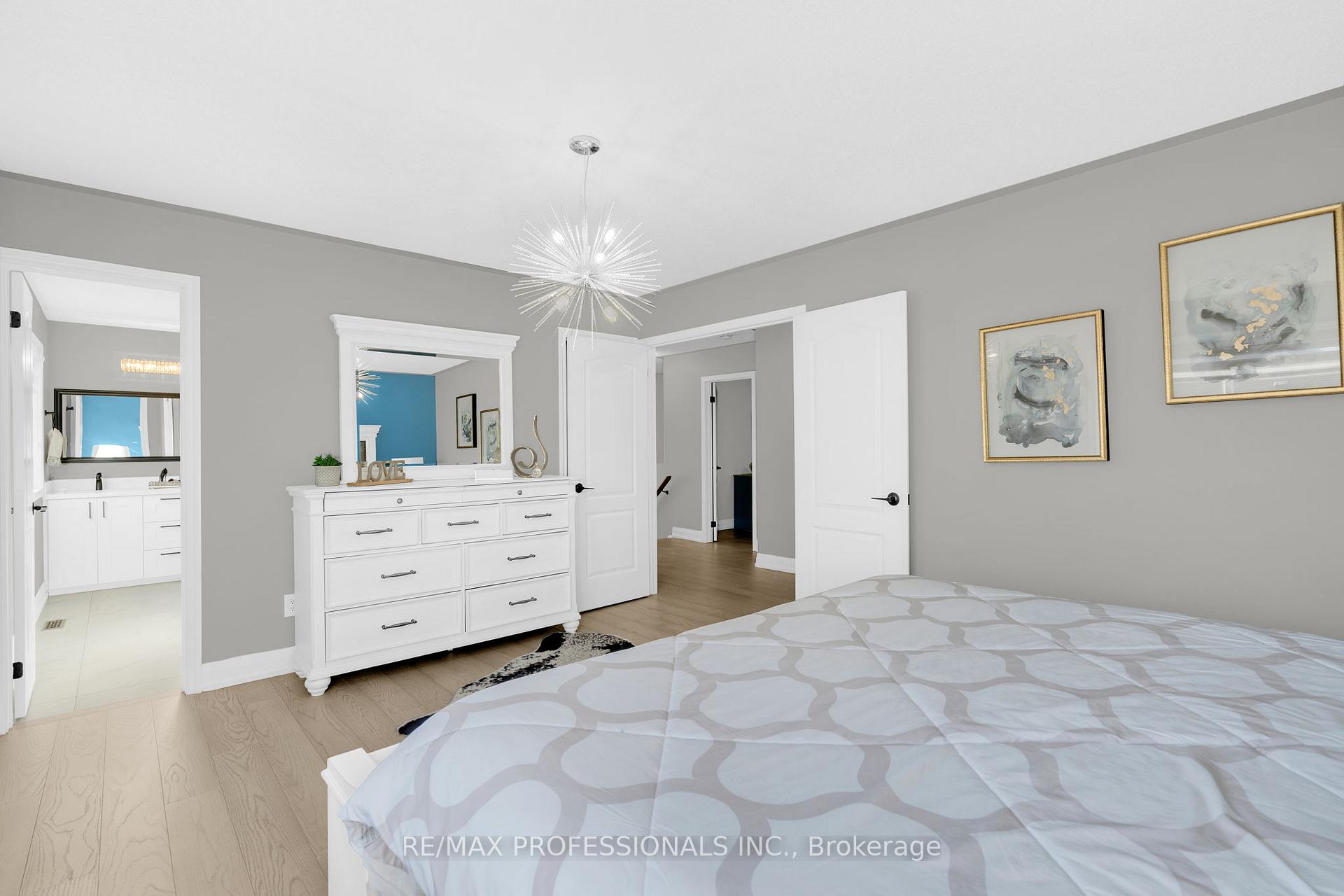 Photo 26 of 2208 Kenneth Crescent, Burlington, Orchard — HOMEH