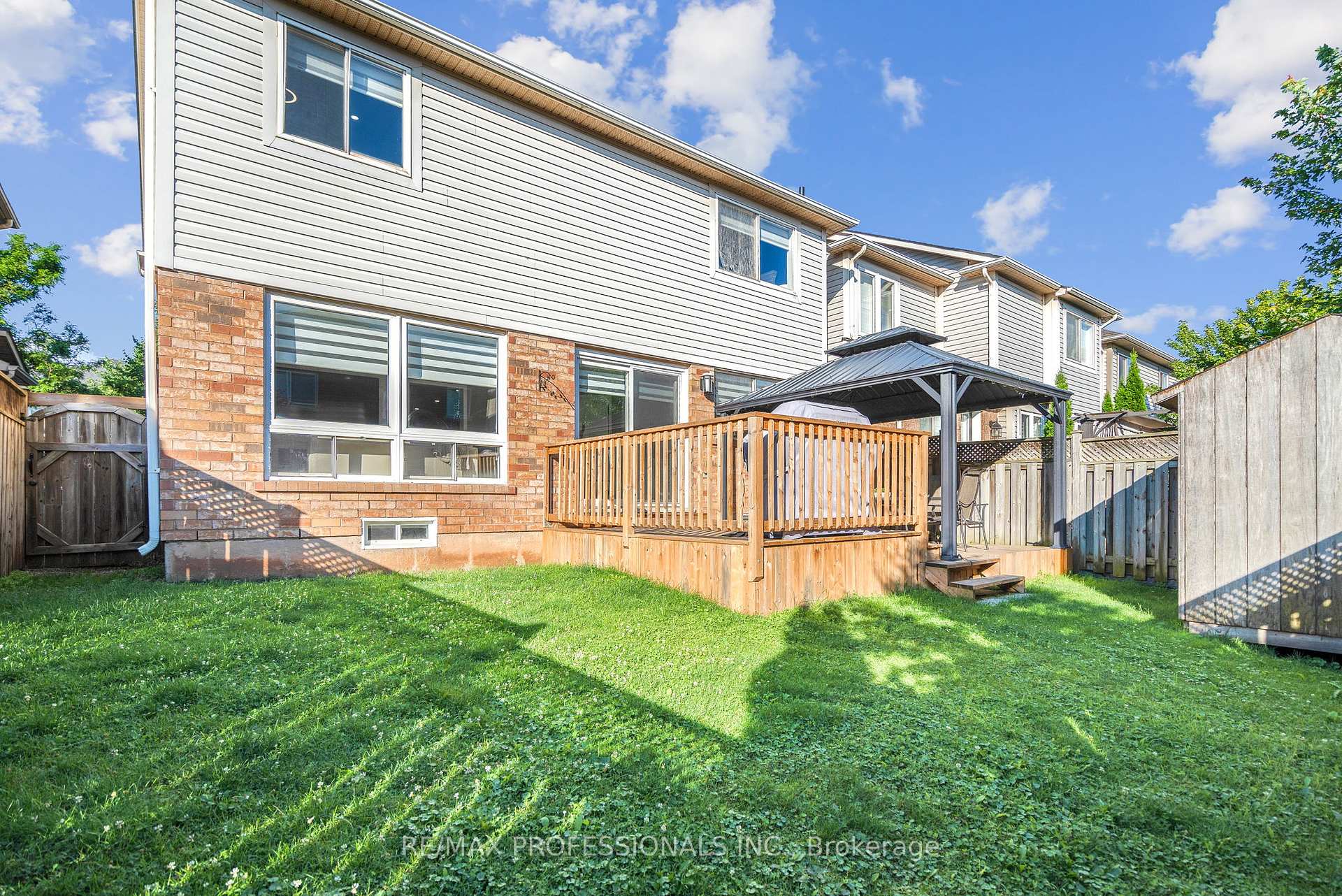 Photo 32 of 2208 Kenneth Crescent, Burlington, Orchard — HOMEH