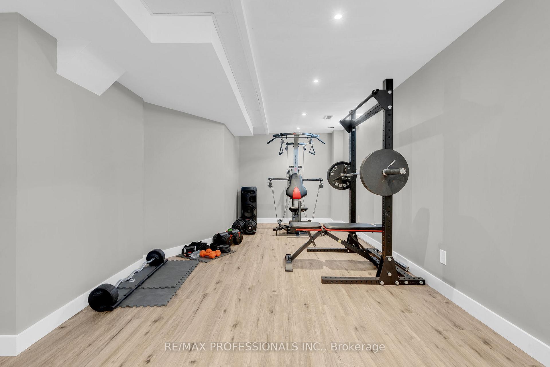 Photo 34 of 2208 Kenneth Crescent, Burlington, Orchard — HOMEH