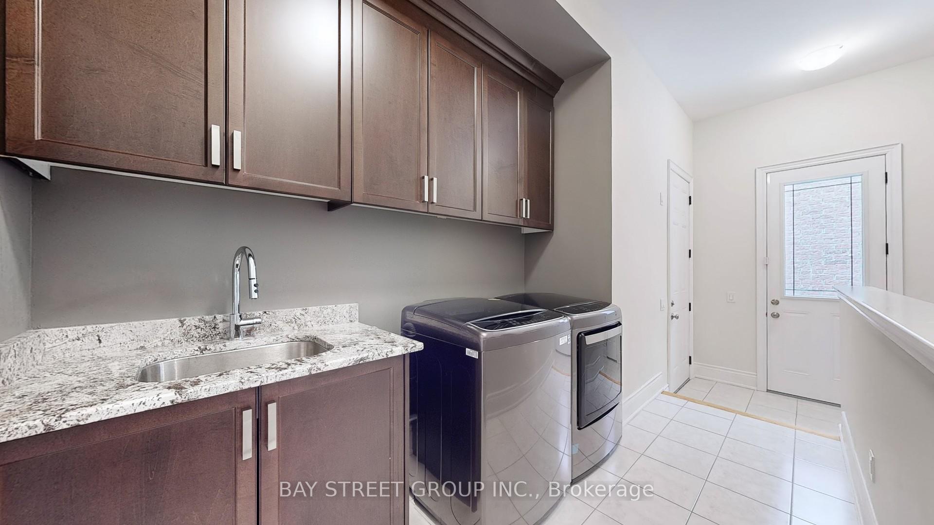 Photo 20 of 48 Foley Crescent, Vaughan, Patterson — HOMEH