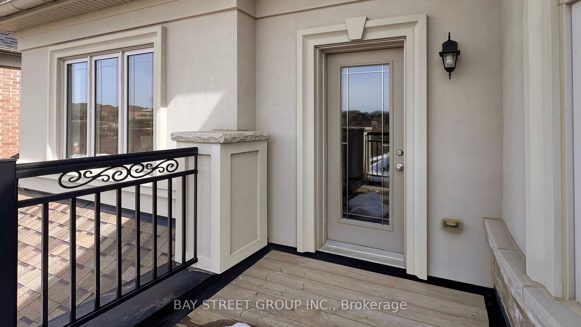 Photo 25 of 48 Foley Crescent, Vaughan, Patterson — HOMEH