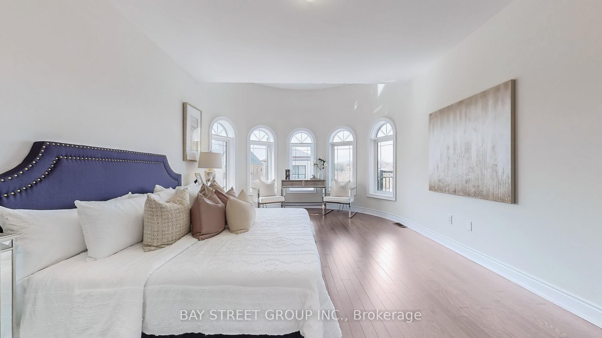 Photo 32 of 48 Foley Crescent, Vaughan, Patterson — HOMEH
