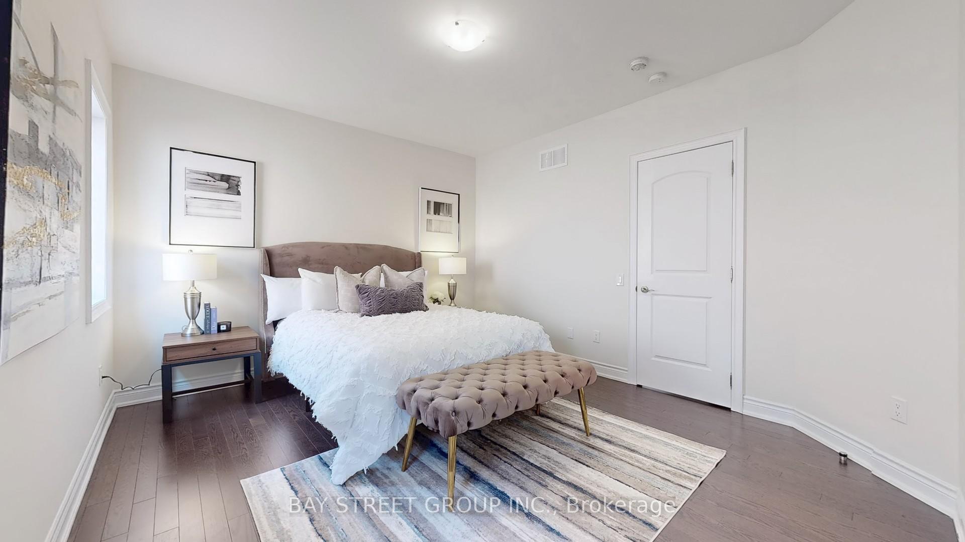 Photo 35 of 48 Foley Crescent, Vaughan, Patterson — HOMEH