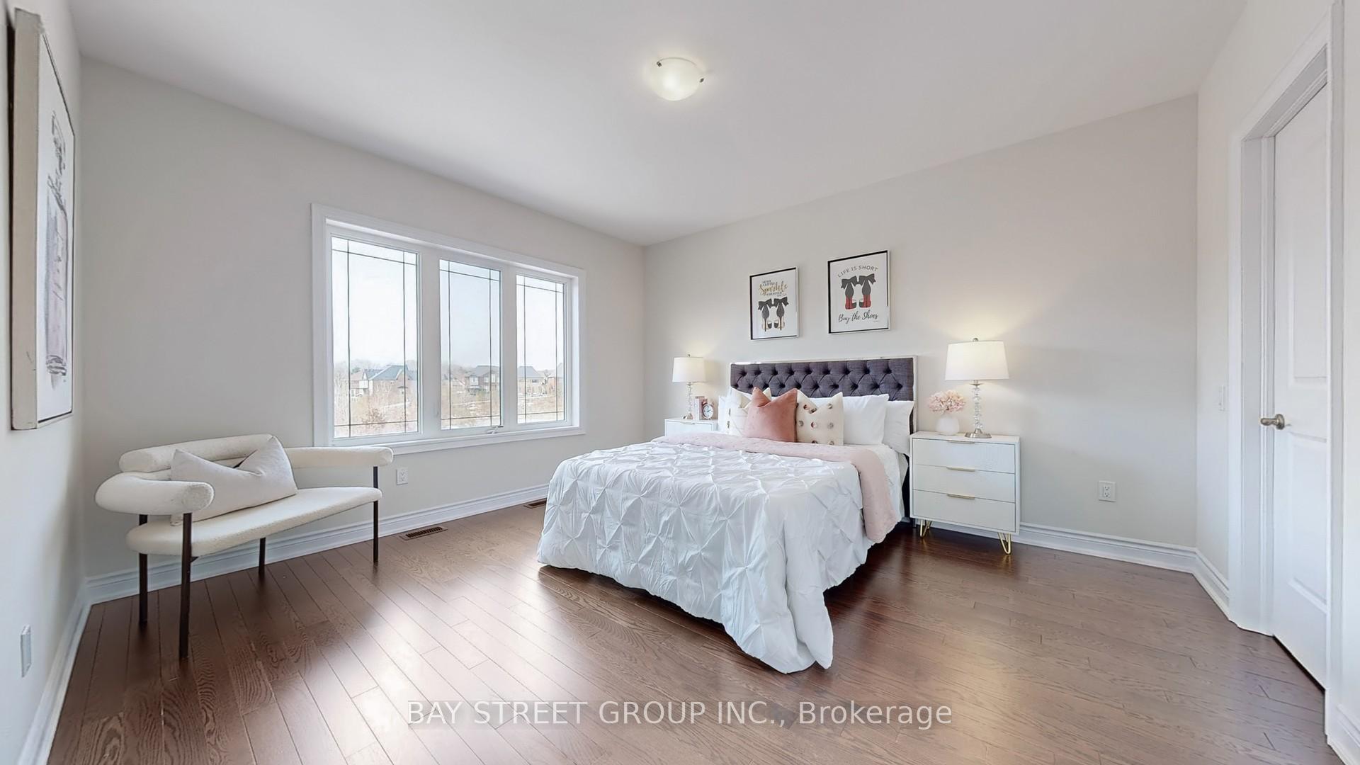 Photo 37 of 48 Foley Crescent, Vaughan, Patterson — HOMEH