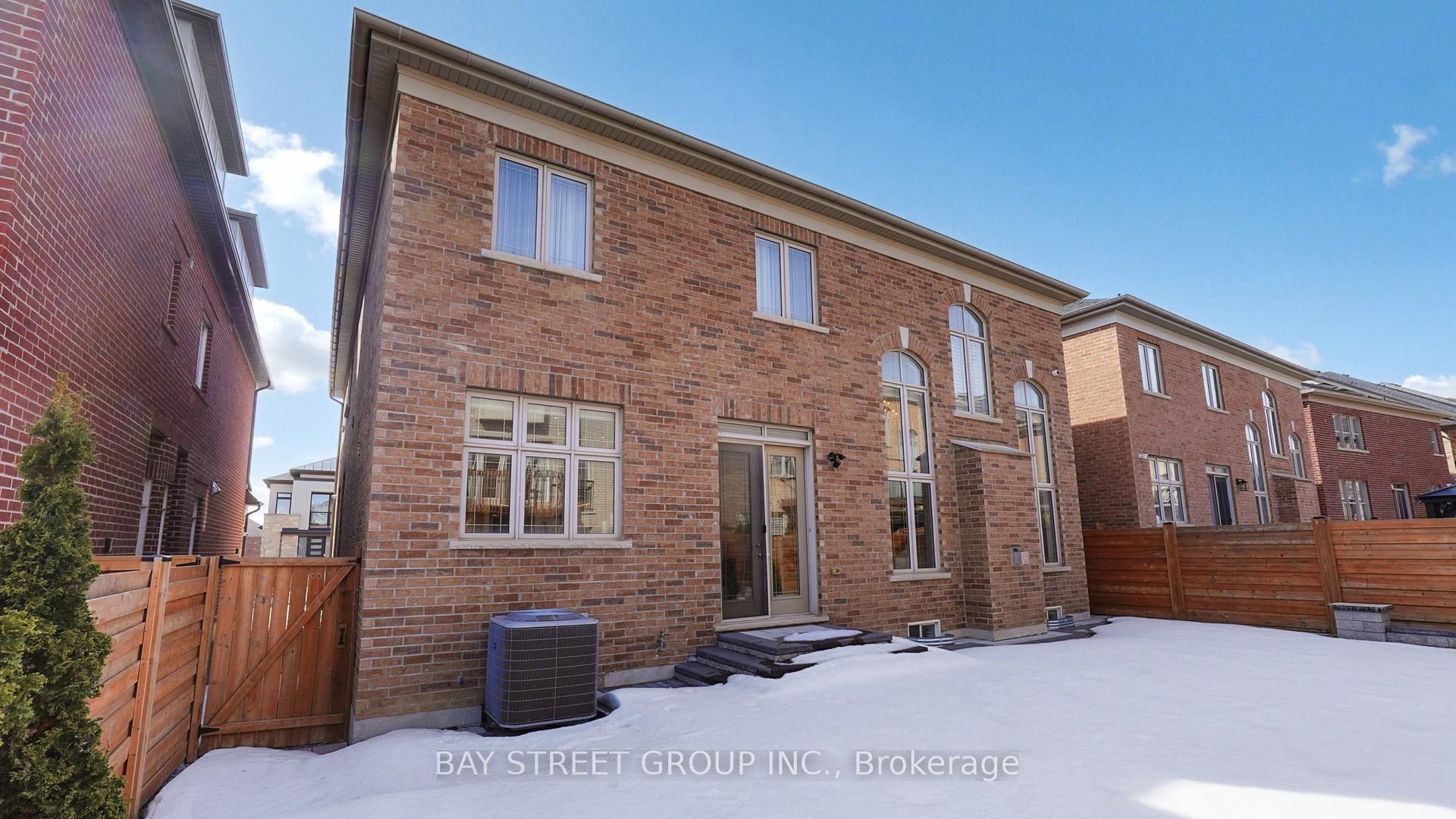 Photo 44 of 48 Foley Crescent, Vaughan, Patterson — HOMEH