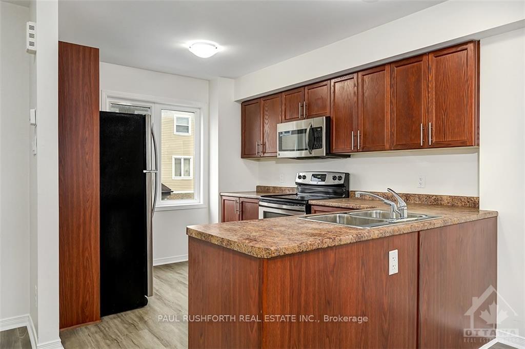 Photo 9 of 413 SADAR Private, Ottawa, Barrhaven - Cedargrove/Fraserdale — HOMEH