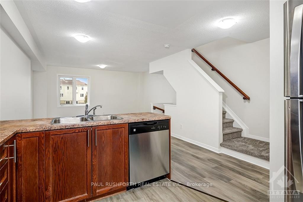 Photo 11 of 413 SADAR Private, Ottawa, Barrhaven - Cedargrove/Fraserdale — HOMEH