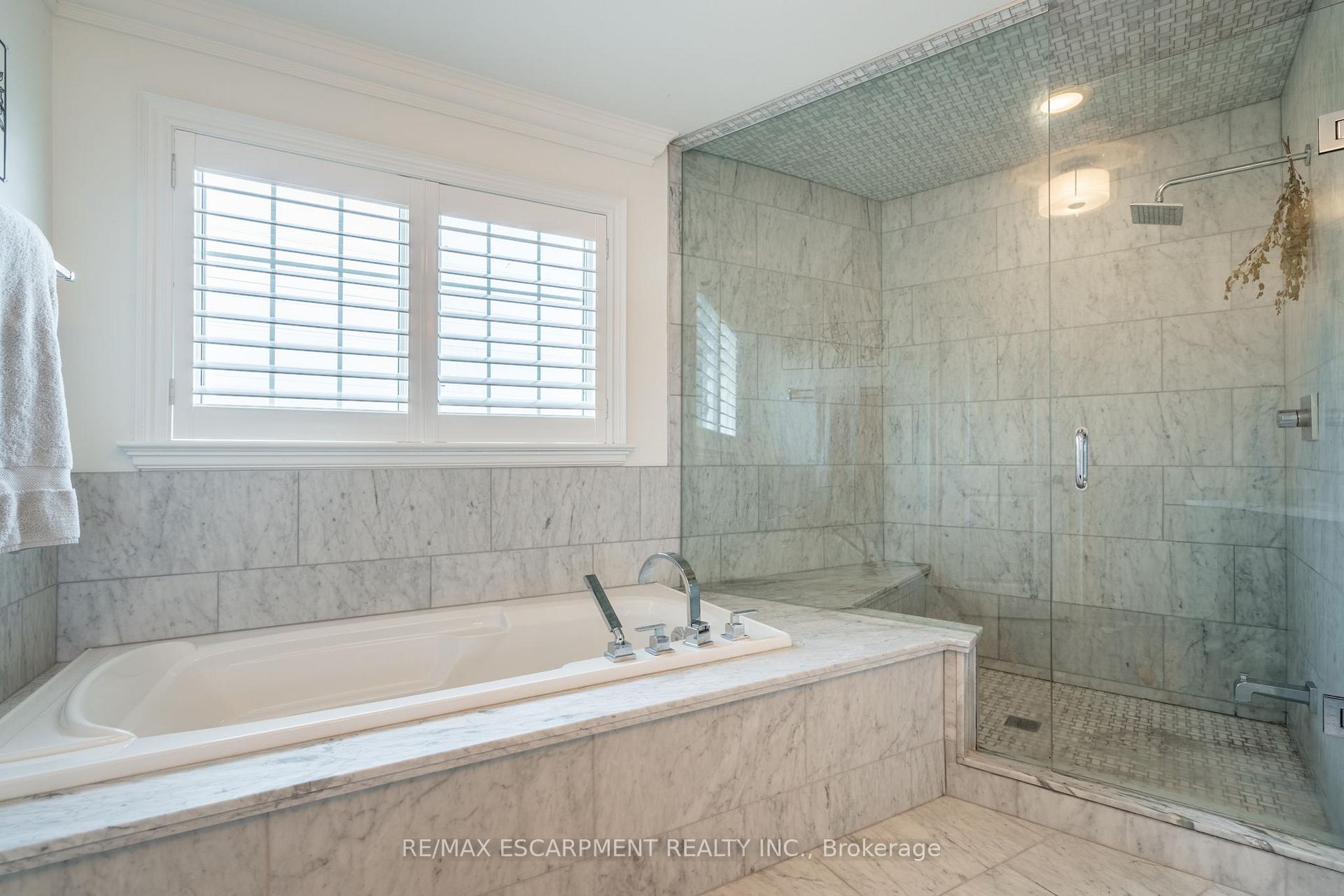 Photo 16 of 4610 Cornerstone Drive, Burlington, Alton — HOMEH