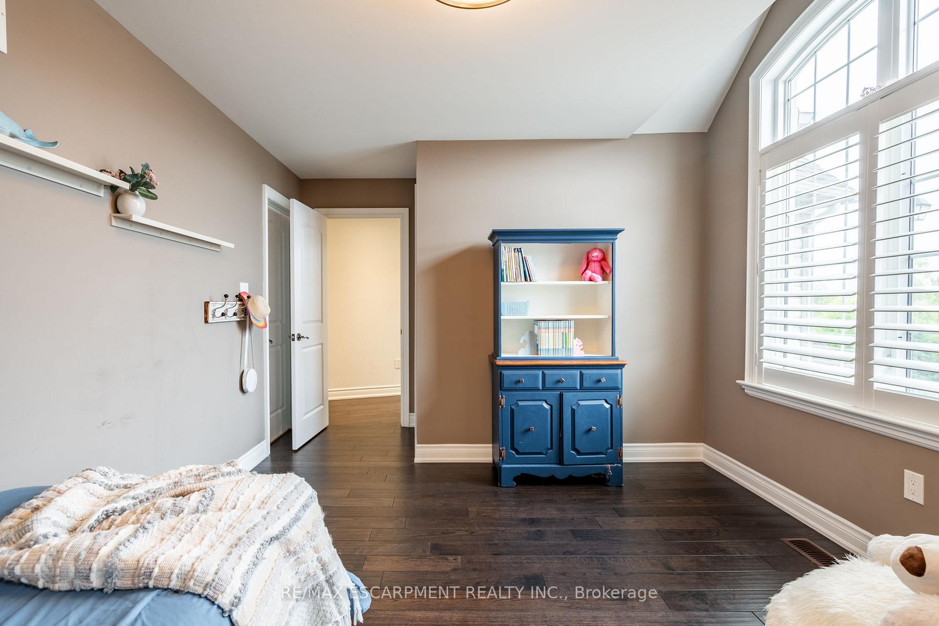 Photo 20 of 4610 Cornerstone Drive, Burlington, Alton — HOMEH