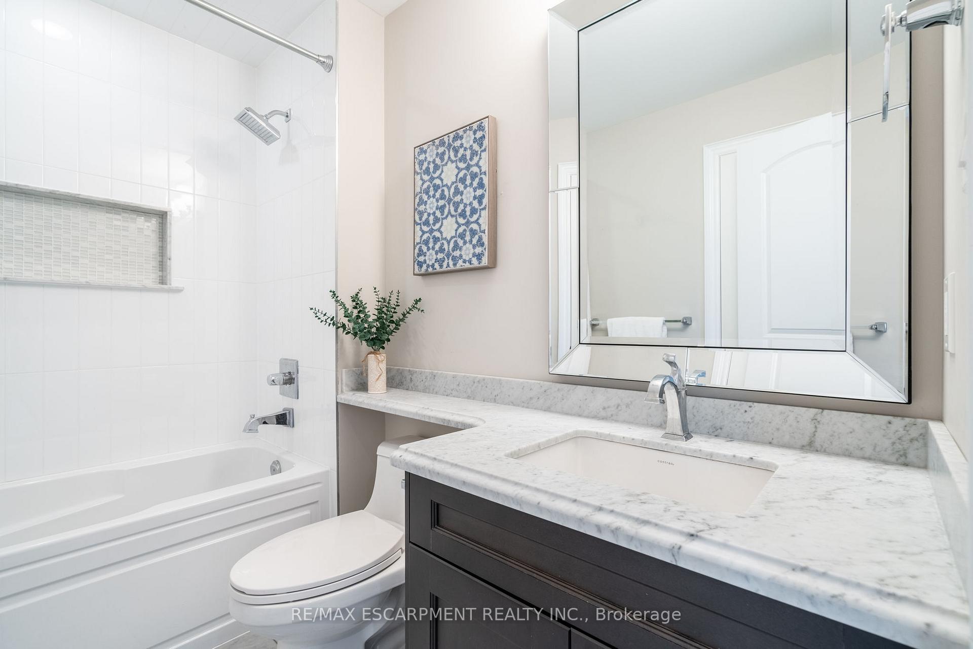 Photo 23 of 4610 Cornerstone Drive, Burlington, Alton — HOMEH