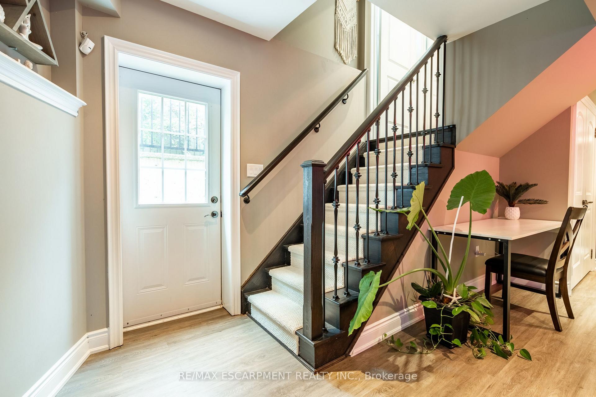 Photo 25 of 4610 Cornerstone Drive, Burlington, Alton — HOMEH