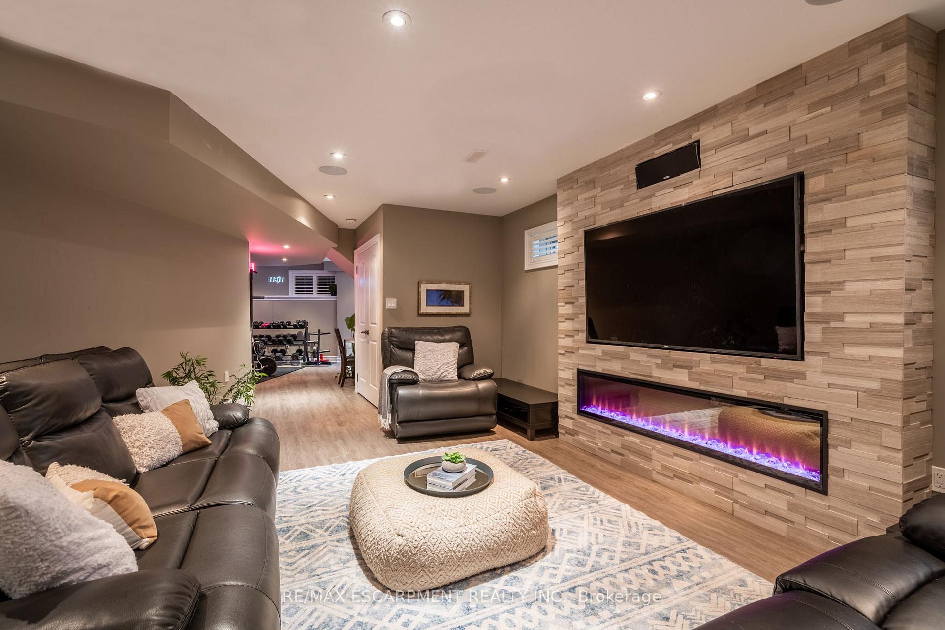 Photo 27 of 4610 Cornerstone Drive, Burlington, Alton — HOMEH