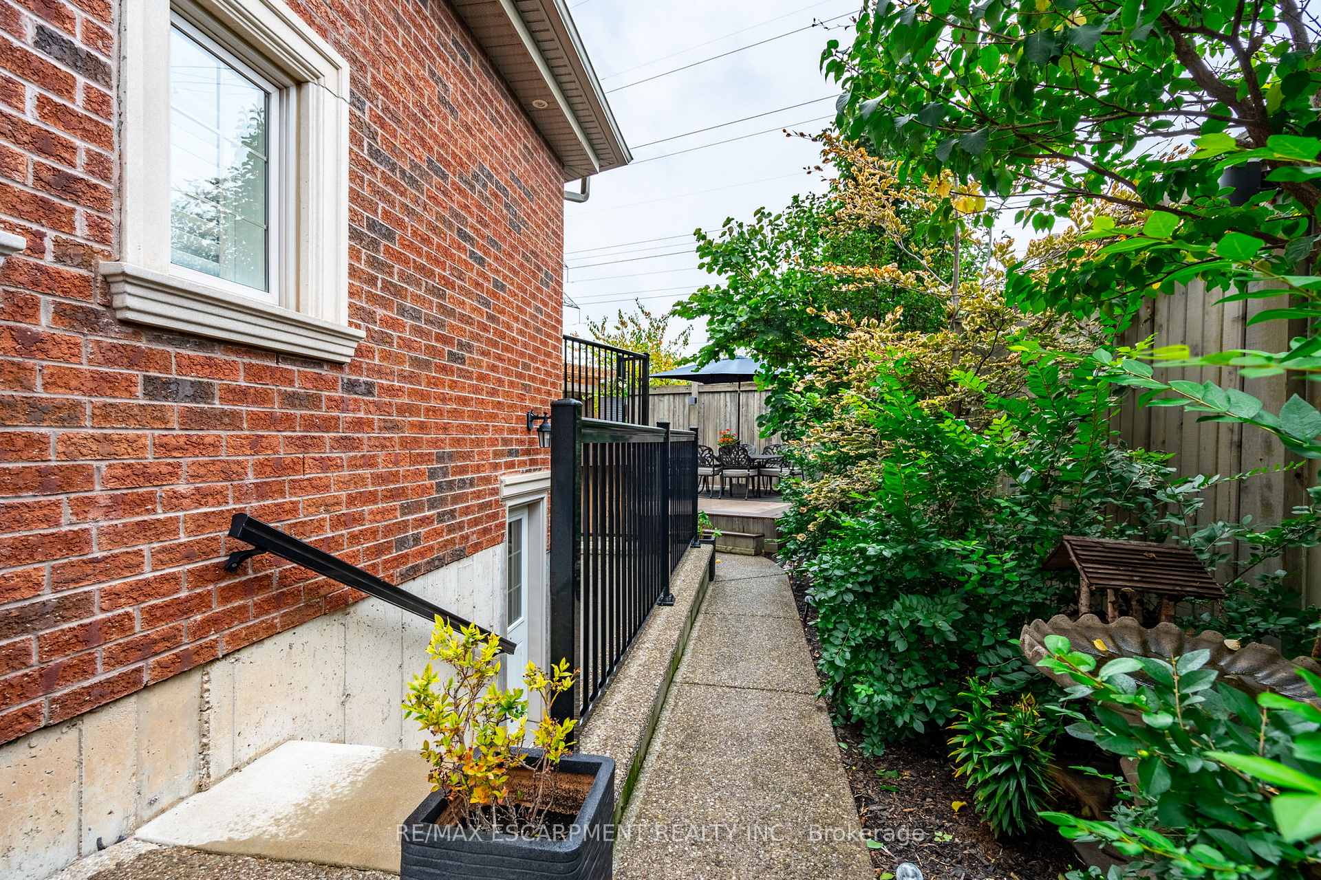 Photo 29 of 4610 Cornerstone Drive, Burlington, Alton — HOMEH